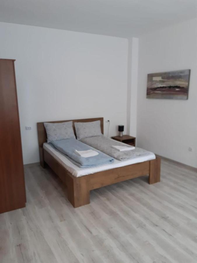 Modern Apartament Central Old Town Brasov Exterior photo